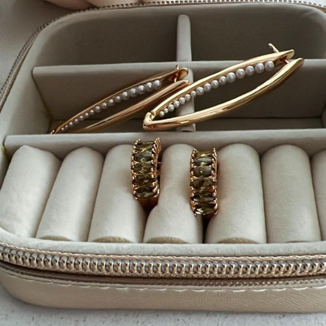 Earrings | Pearls on Pointe