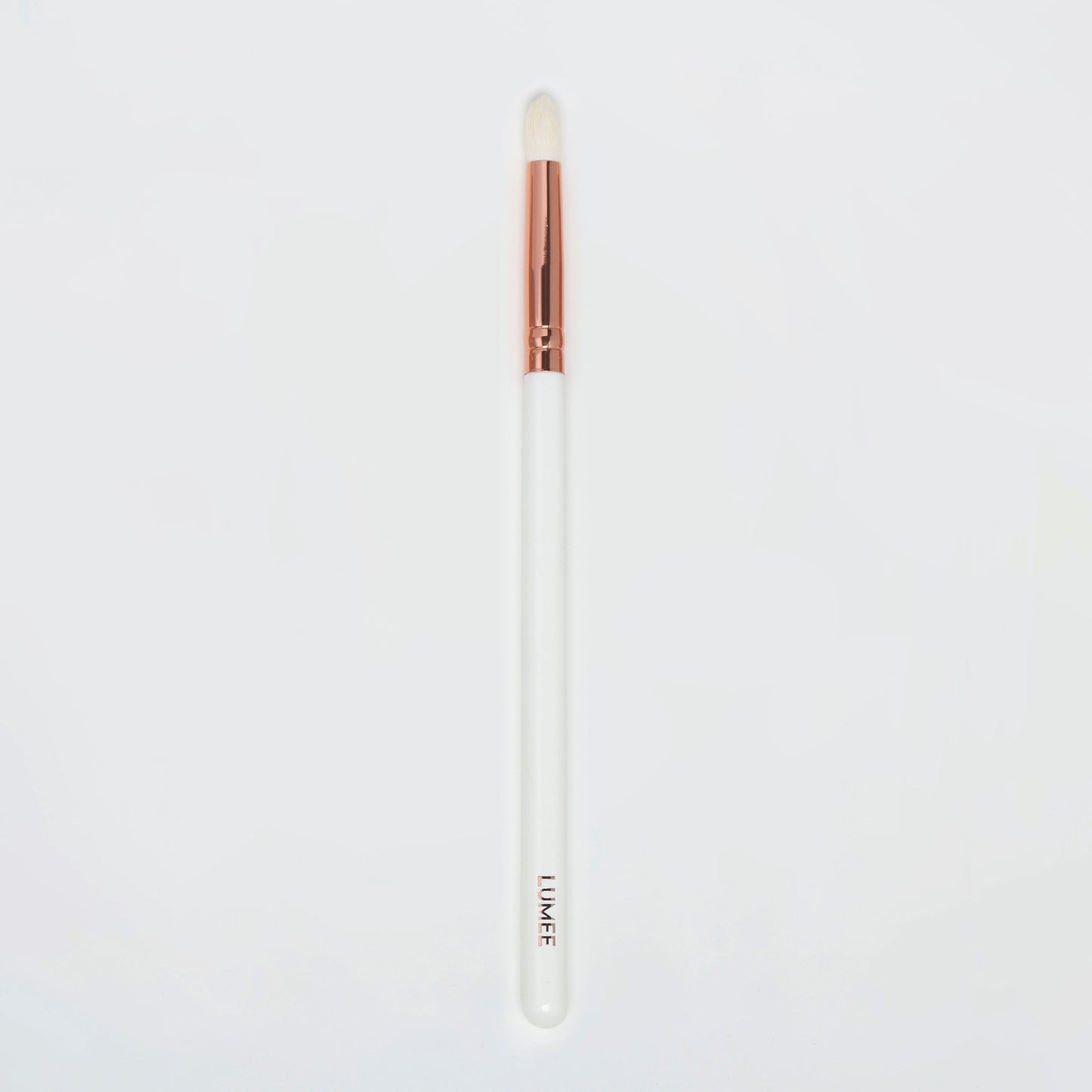 Lumee Pro - Dense Eyeshadow Blending Brush