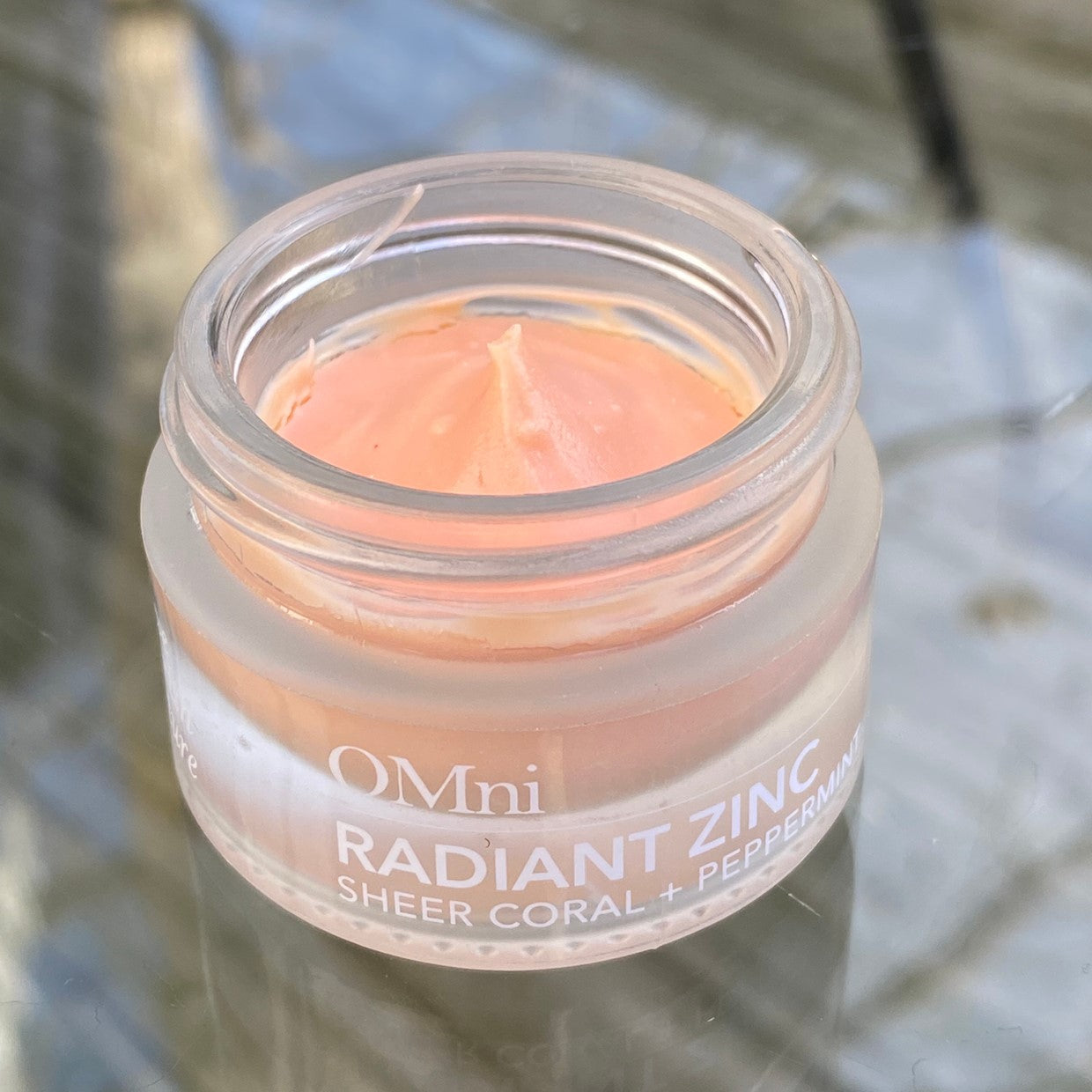 OMni Radiant Zinc Sheer Coral natural multi-use balm for dry lips and skin, highlighter on cheeks #2